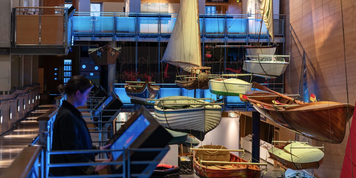 Boats in the hall at the museum