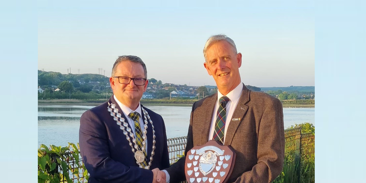 Nick Reynold's presented with Citizen of the Year award 2025