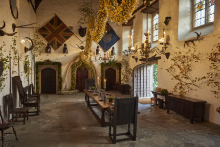 Christmas at Cotehele: The Garland in the Hall 